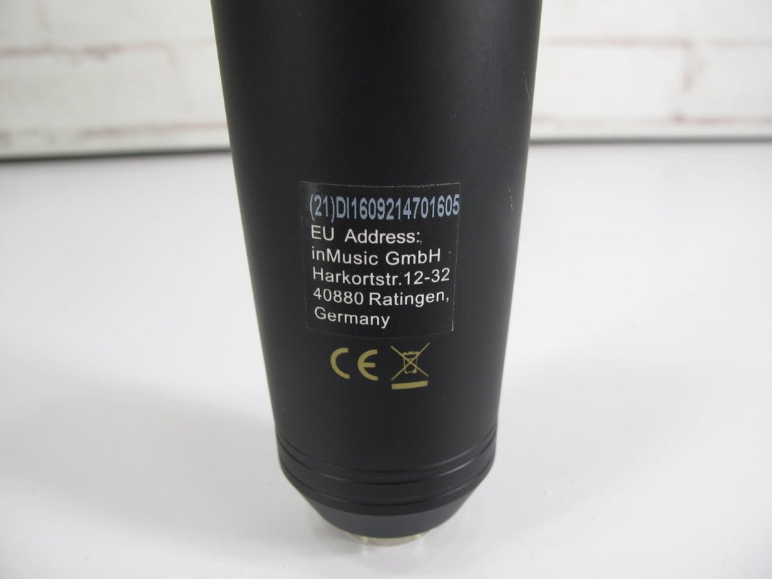 Marantz MPM - 2000U Professional Condenser Microphone w/ Shock Mount & Stand - ZeereeZ