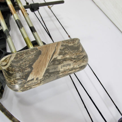 Mathews Solocam Black Max 2 Compound Hunting Bow with Arrows and Quiver 70# Right Hand - ZeereeZ