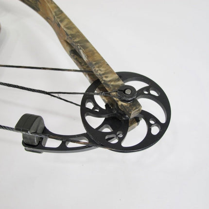 Mathews Solocam Black Max 2 Compound Hunting Bow with Arrows and Quiver 70# Right Hand - ZeereeZ