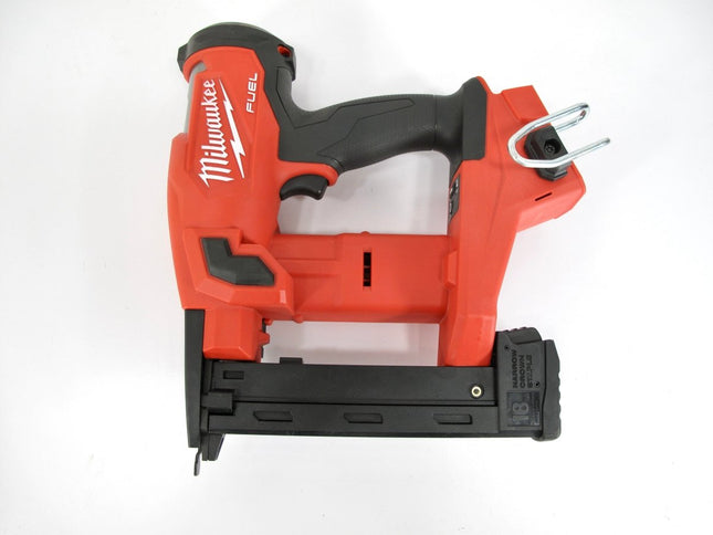 Milwaukee 2749 - 20 M18 FUEL 18V 18 - Gauge 1/4" Narrow Crown Stapler - Bare Tool - ZeereeZ