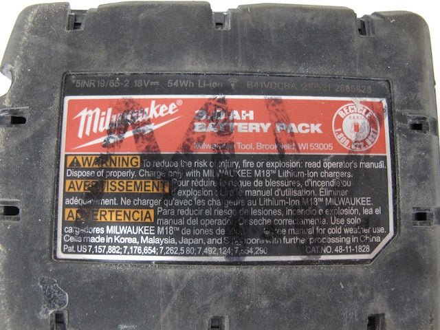 Milwaukee 48 - 11 - 1850 M18 18 - Volt Lithium - Ion XC Extended Battery Pack - ZeereeZ