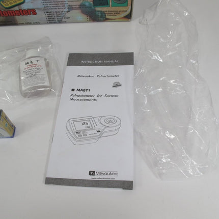 Milwaukee MA871 Digital Brix Refractometer Sucrose Measurement Device - ZeereeZ