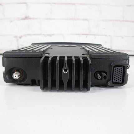 Motorola XTL 2500 M21URM9PW1AN Digital Mobile Radio w/ Mic 800MHz - ZeereeZ