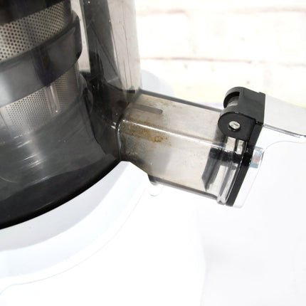 NAMA J2 SJ200 Cold Press Fruit & Vegetable Juicer - ZeereeZ