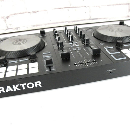 Native Instrument TRAKTOR KONTROL S2 MK3 2 - Channel 2 - Deck DJ Controller - ZeereeZ