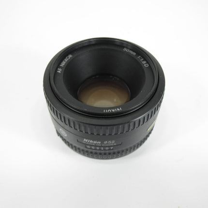 Nikon AF FX NIKKOR 50mm f/1.8D Lens for Nikon DSLR Cameras - ZeereeZ