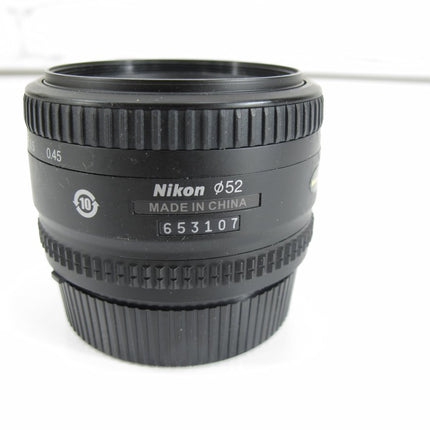 Nikon AF FX NIKKOR 50mm f/1.8D Lens for Nikon DSLR Cameras - ZeereeZ