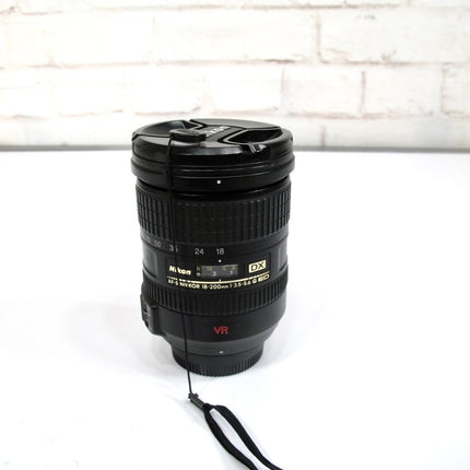 Nikon AF - S 18 - 200mm 3.5 - 5.6 G ED VR DX IF Zoom DSLR Camera Lens - ZeereeZ