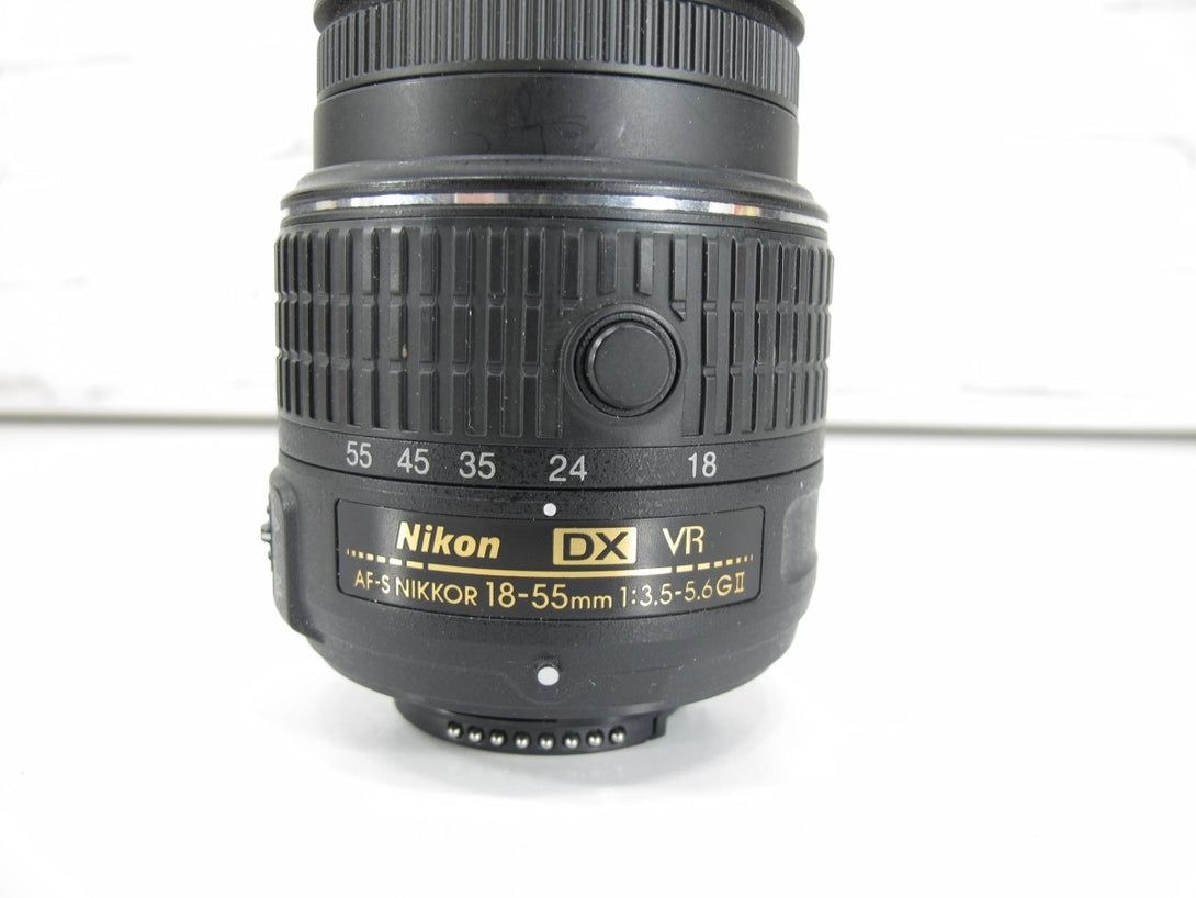 Nikon AF - S DX Nikkor 18 - 55mm f/3.5 - 5.6G VR II Camera Lens - ZeereeZ