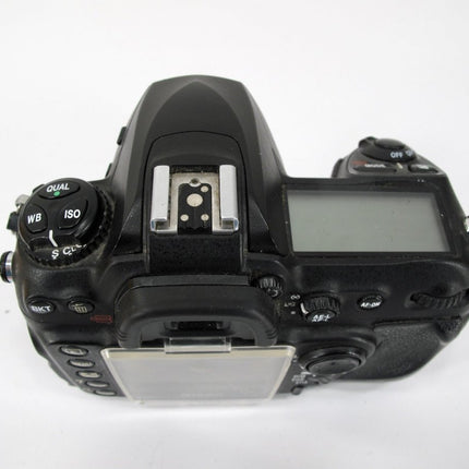 Nikon D200 10.2MP Digital SLR Camera Body - ZeereeZ
