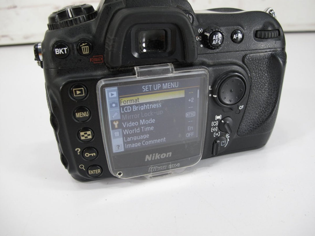 Nikon D200 10.2MP Digital SLR Camera Body - ZeereeZ