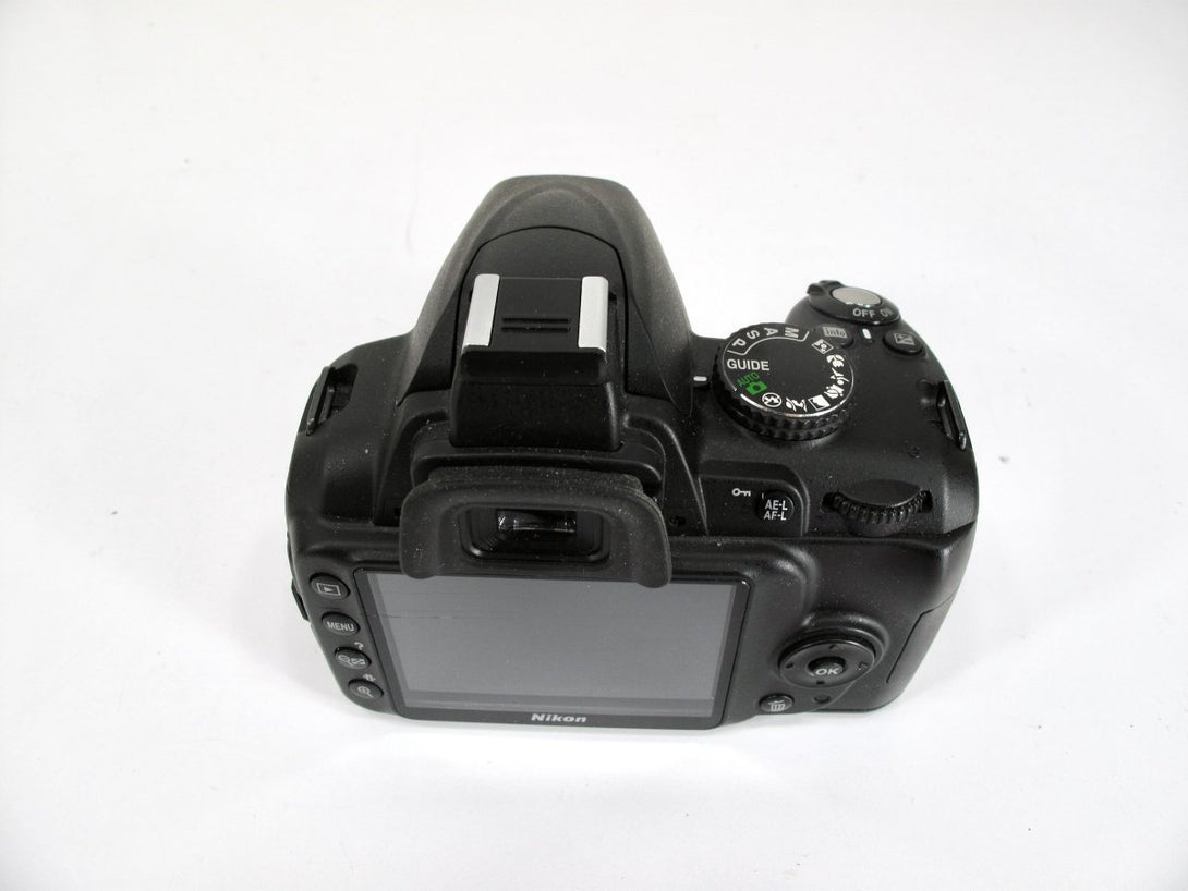 Nikon D3000 10.2MP Digital SLR Camera Body w/ Battery & Charger - ZeereeZ