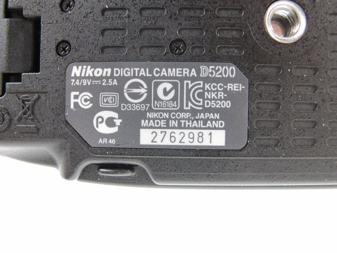 Nikon D5200 Digital SLR DSLR 24.1MP Camera - ZeereeZ