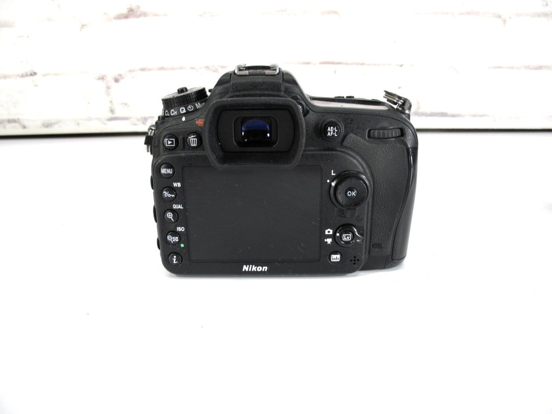 Nikon D7200 24.1 MP Digital SLR Camera Body - ZeereeZ