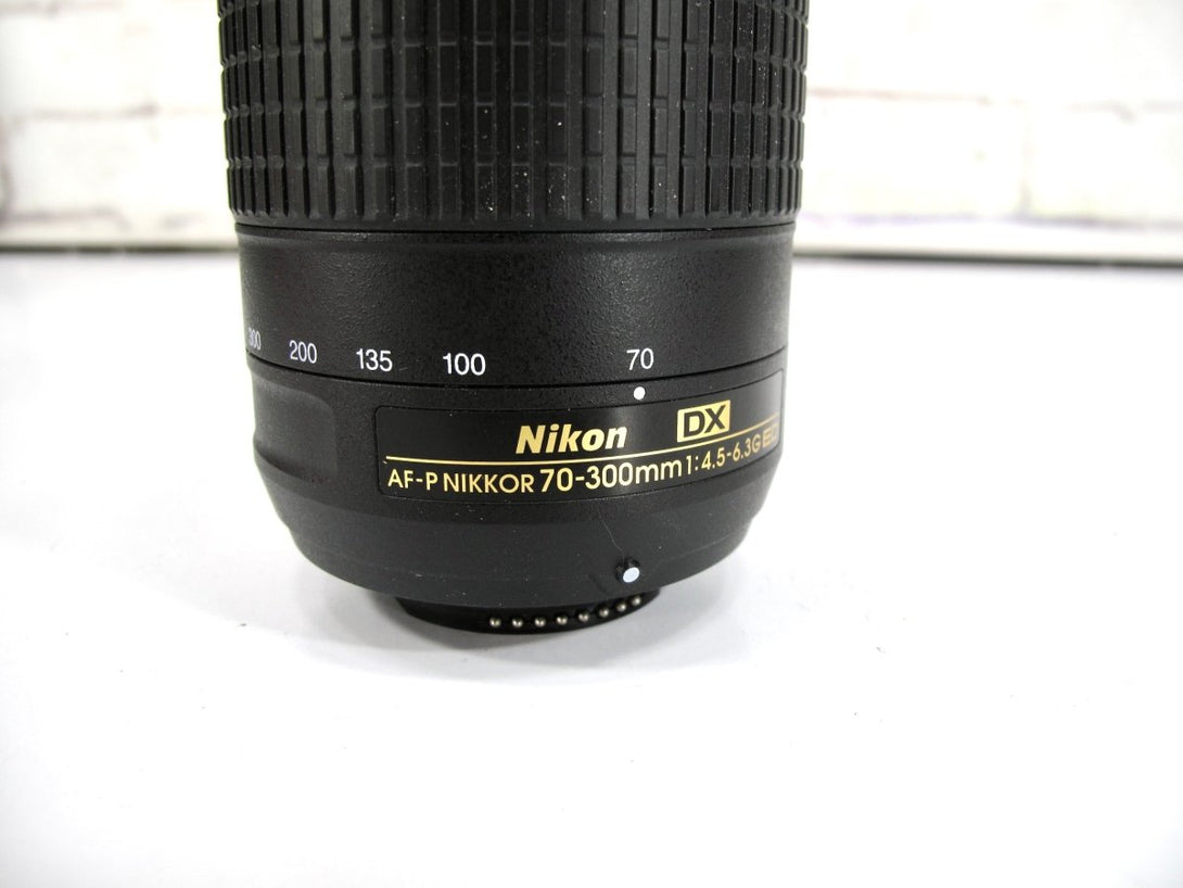 Nikon DX AF - 0 70 - 300mm f/4.5 - 6.3G ED DSLR Camera Zoom Lens - ZeereeZ