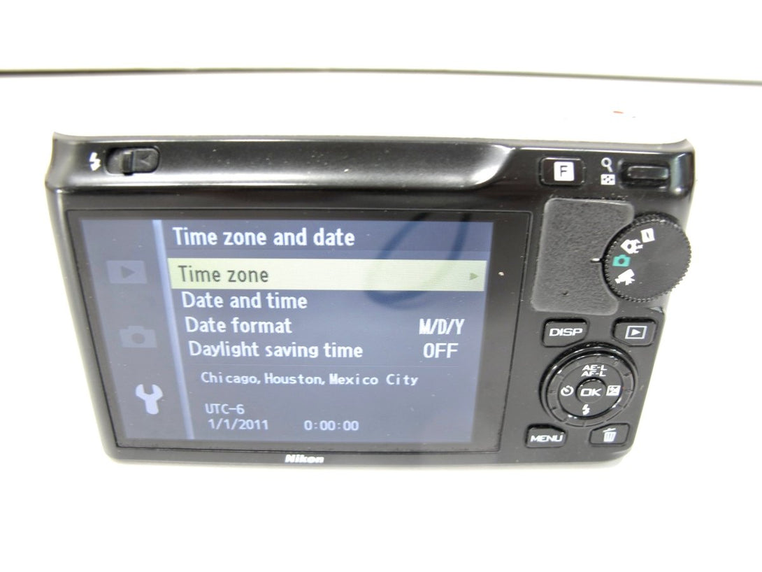 Nikon J1 Mirrorless 10.1 MP DIgital Camera Body - ZeereeZ