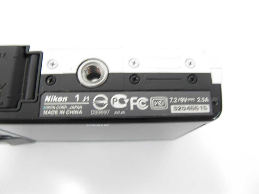 Nikon J1 Mirrorless 10.1 MP DIgital Camera Body - ZeereeZ