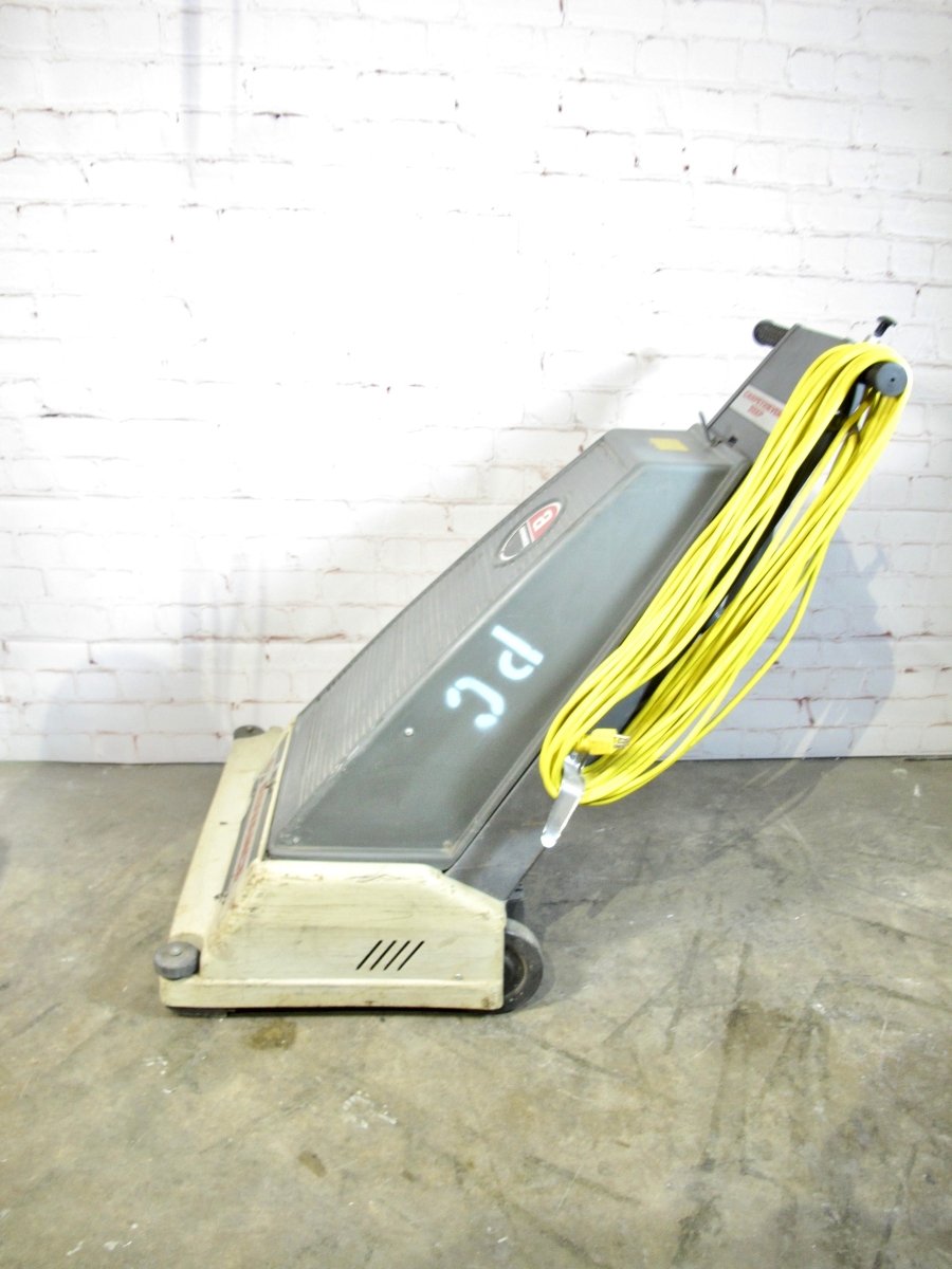 Nilfisk Advance Carpetriever 28XP 28 Inch Wide Area Commercial Vacuum Floor Cleaner - ZeereeZ