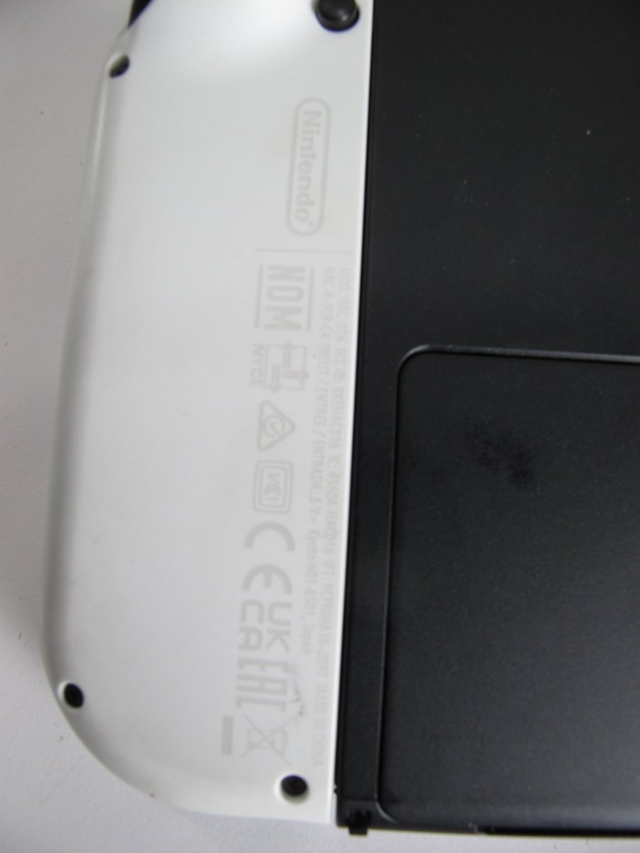 Nintendo Switch OLED HEG - 001 Handheld Console - 64GB - White - ZeereeZ