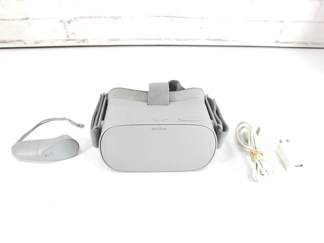 Oculus Go 64GB Standalone Virtual Reality All in One Game Headset MH - A64 - ZeereeZ