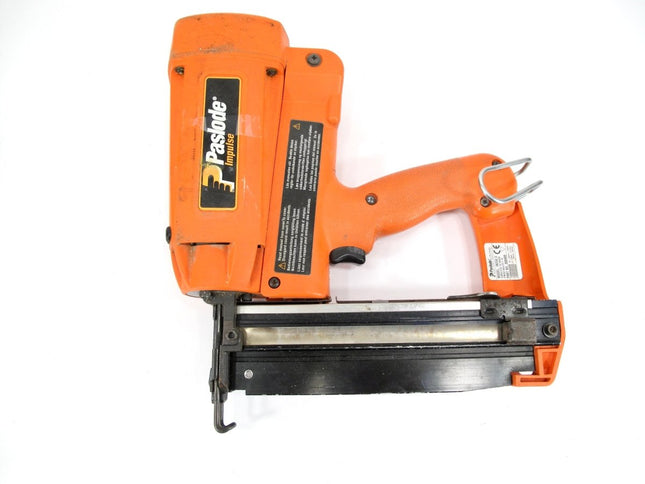 Paslode IM250 II 900400 Cordless Gas 16 - gauge Straight Finish Nailer - ZeereeZ