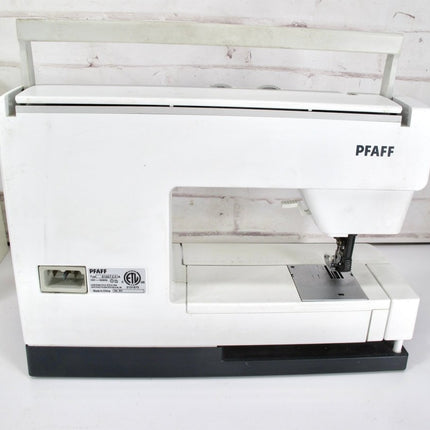 Pfaff Select 4.0 40 Stitch Sewing Machine / Overlocker - ZeereeZ