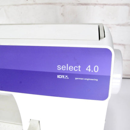 Pfaff Select 4.0 40 Stitch Sewing Machine / Overlocker - ZeereeZ