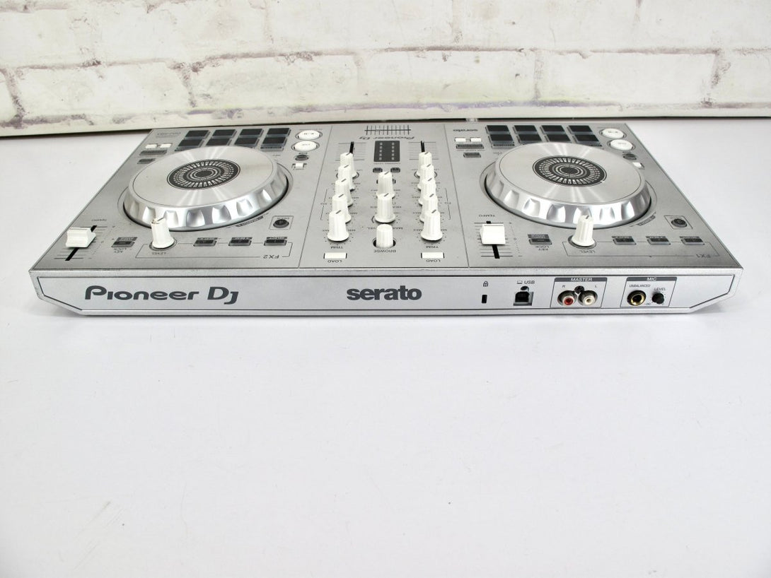 Pioneer DJ DDJ - SB3 - S 2 - channel DJ controller for Serato DJ Lite - ZeereeZ