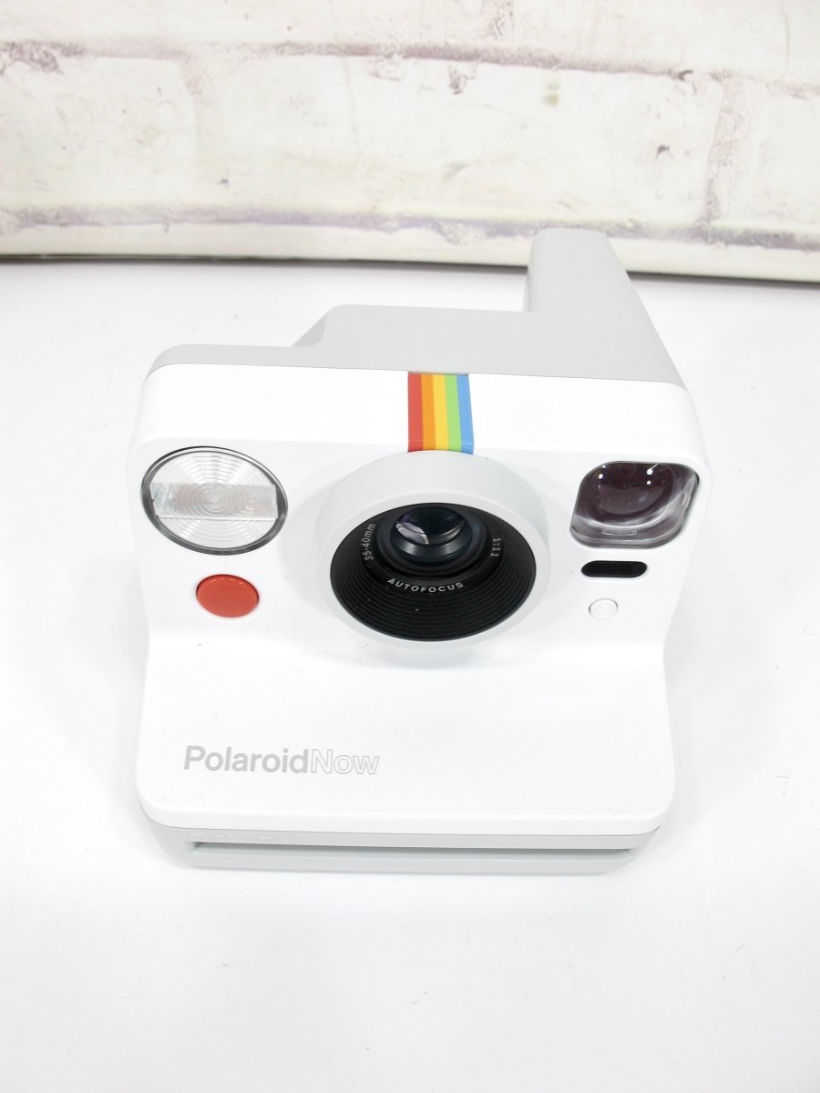 Polaroid Now Autofocus Instant Film Camera White 006092 - ZeereeZ