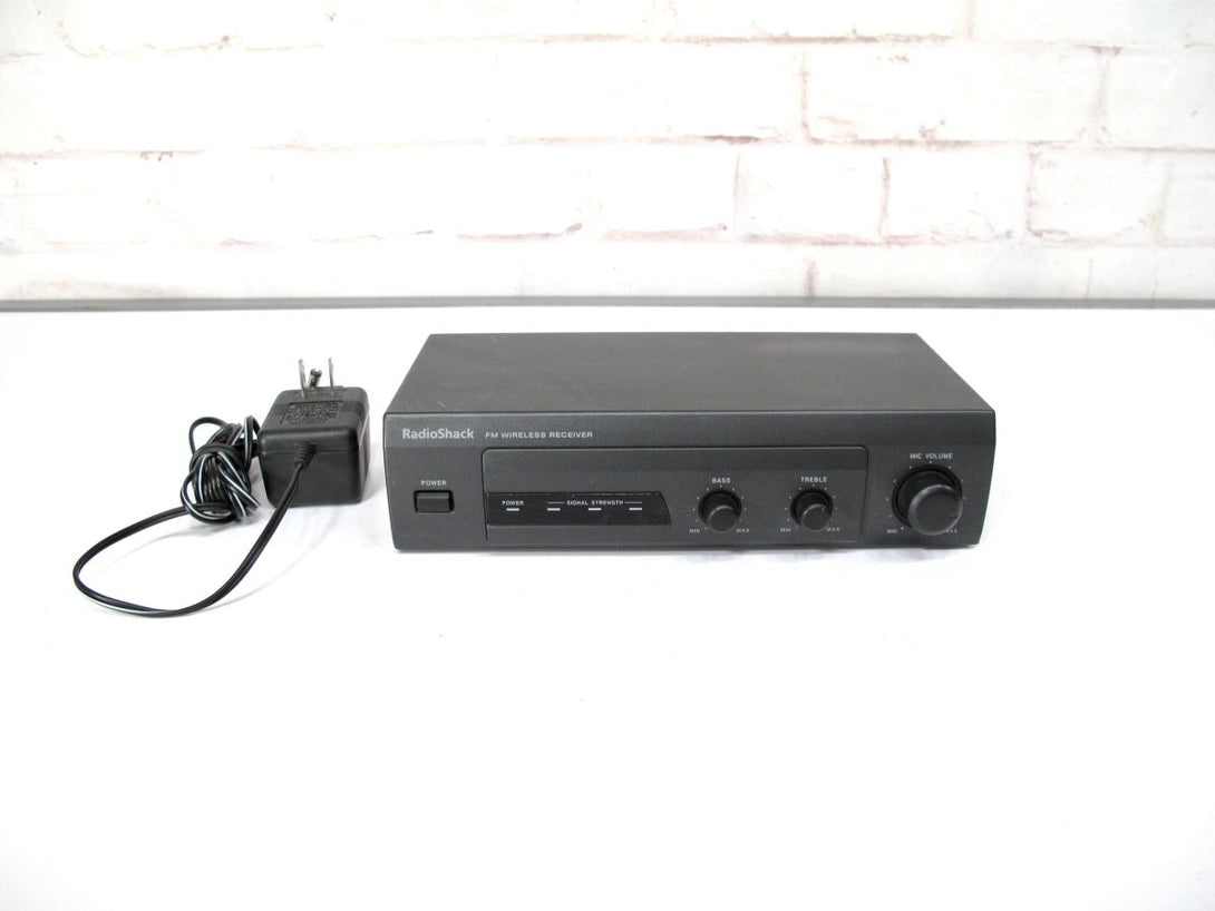 Radio Shack 32 - 1250 900MHz 8 Channel Wireless Microphone Receiver - ZeereeZ