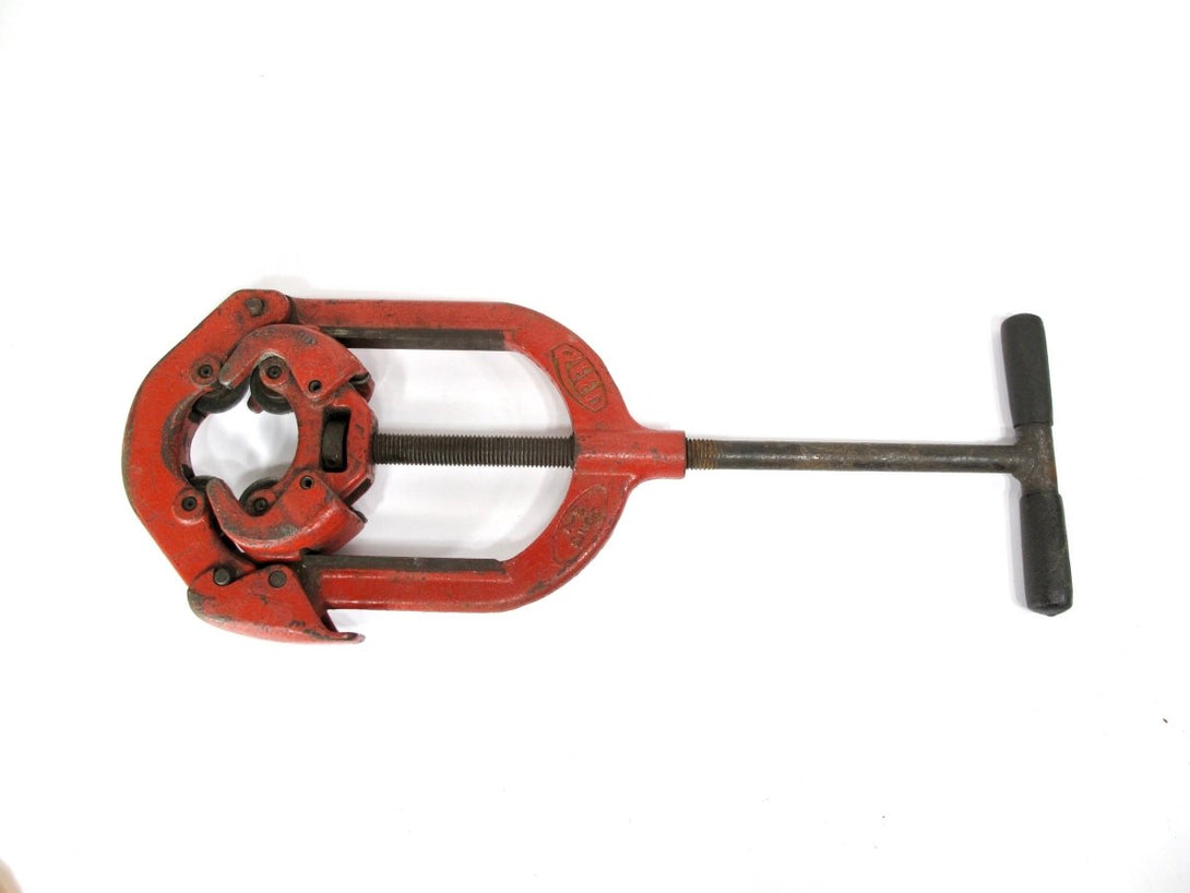 Reed Tools H - 4 Hinged 2 - 4” Capacity Heavy Steel Pipe Cutter - ZeereeZ