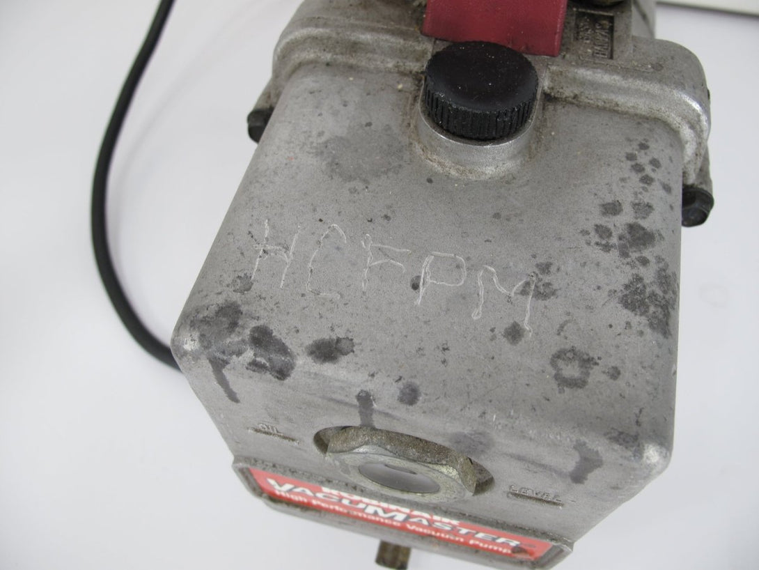 Robinair 15600 High Performance 6 CFM 1/2 HP Vacuum Pump - ZeereeZ