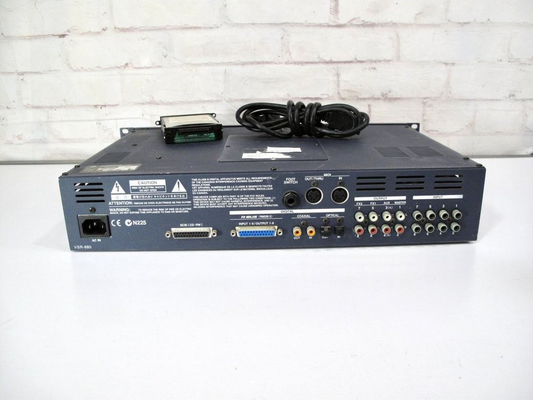Roland VSR - 880 8 Track Rack Mount Digital Hard Disk Studio Recorder - ZeereeZ
