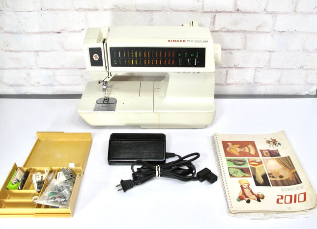 Singer Touch - Tronic 2010 Memory Sewing Machine - ZeereeZ