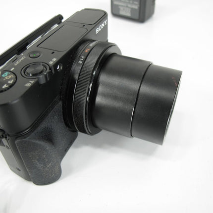 Sony Cyber - shot DSC - RX100M3 20.1 24 - 78mm Zoom Digital Camera - ZeereeZ