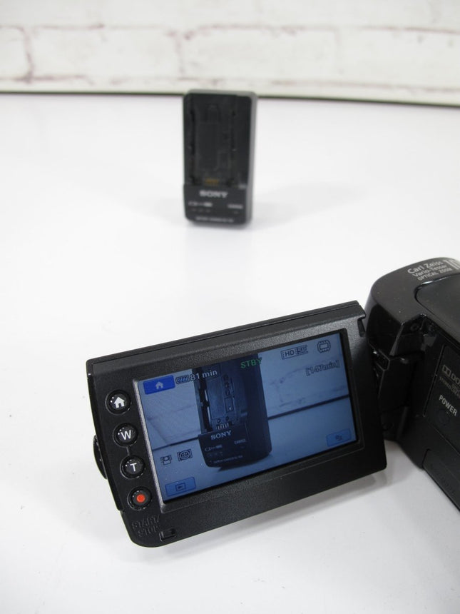 Sony HDR - CX100 AVCHD HD Handycam High Def Camcorder w/ 10x Optical Zoom - ZeereeZ