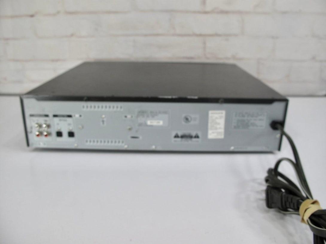 Sony RCD - W500C 5 Disk Changer Recorder CD, CD - R, CD - RW & MP3 Player - ZeereeZ