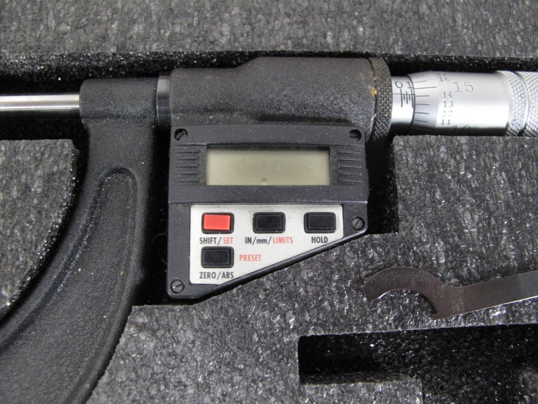Starrett No 733 Outside Digital Micrometer 3 - 4” Range - ZeereeZ