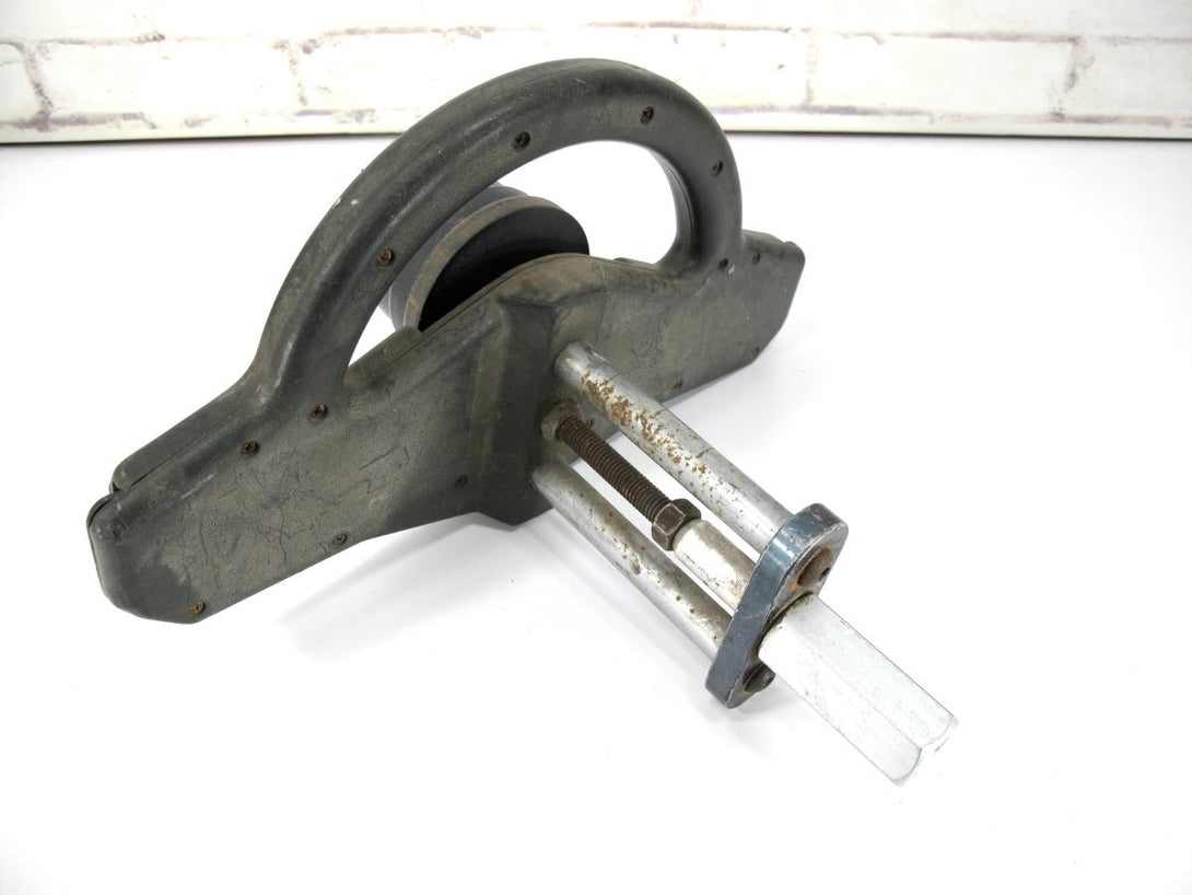 Tapco Tools 11151 Brake Buddy Metal Trim Tool - ZeereeZ