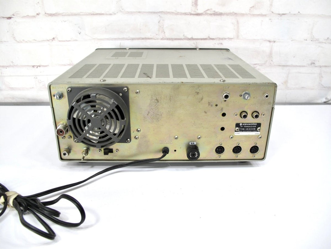 Trio Kenwood TS - 830S HF Ham Radio Transceiver AC120V 50/60Hz - ZeereeZ