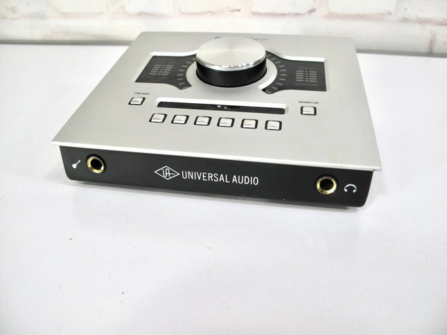 Universal Audio Apollo Twin UAD2 SOLO 2x6 Thunderbolt Audio Interface with UAD DSP - ZeereeZ