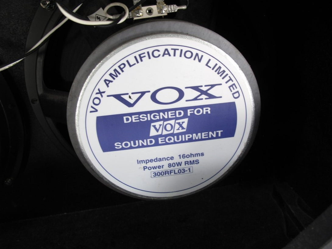 Vox VT100 100 Watt 2 - 12" Speaker Valvetronix Emulating Guitar Combo Amp - ZeereeZ