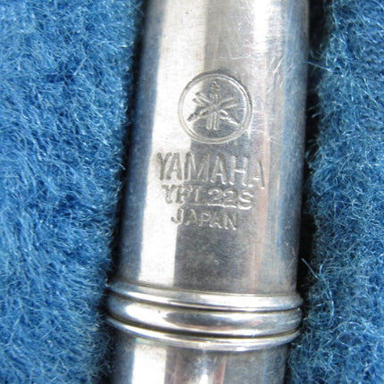 Yamaha YFL - 22S Silver Plated Closed Hole Flute With Case - ZeereeZ