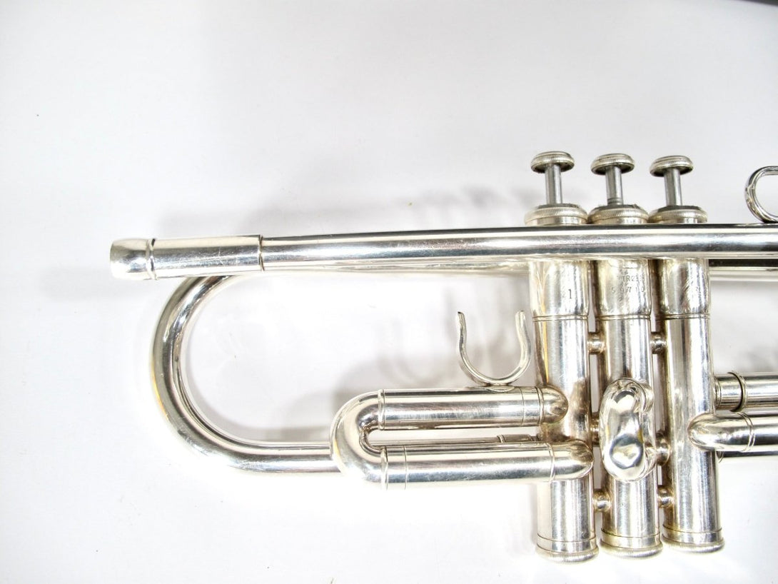 Yamaha YTR - 2335S Silver Brass Bb Student Trumpet w/ Case 7 Mouthpiece Japan - ZeereeZ