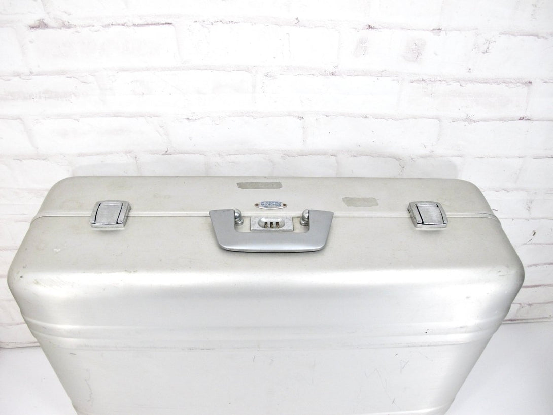 Zero Halliburton Vintage Aluminium Suitcase 28 x 18 x 9 - ZeereeZ