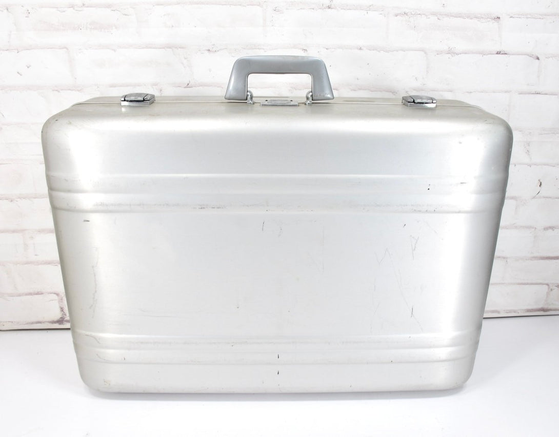 Zero Halliburton Vintage Aluminium Suitcase 28 x 18 x 9 - ZeereeZ