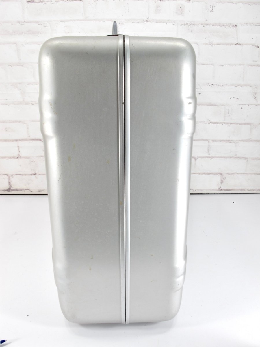 Zero Halliburton Vintage Aluminium Suitcase 28 x 18 x 9 - ZeereeZ