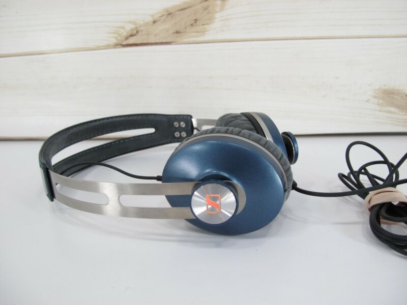 Sennheiser Momentum On Ear Headphones Blue - Zeereez