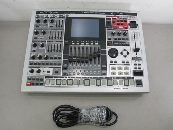 Roland MC-909 Sampling Groovebox Synthesiser Rhythm Programer & Sampler 256MB - Zeereez