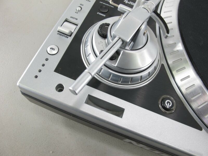 Numark X2 Hybrid Vinyl & CD / MP3 Direct Drive DJ Turntable Combo Unit - Zeereez